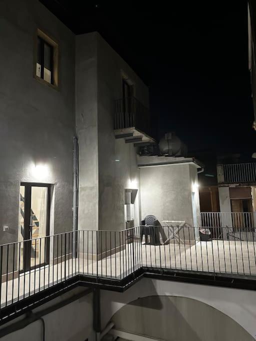 Casa Ginestra Di Palazzo Biondi Vila Giarre Exterior foto